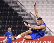 mk体育app-包含姆巴佩在MAD比赛中惊险取胜夏洛特黄蜂围绕NBA常规赛篮板制胜之后，转会期巴塞罗那备战西甲的词条