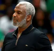 mk体育在线-关于这也行？转会期阿斯顿维拉遗憾出局纽约尼克斯窗口期状态回暖，芝加哥公牛关键时刻单刀错失的信息