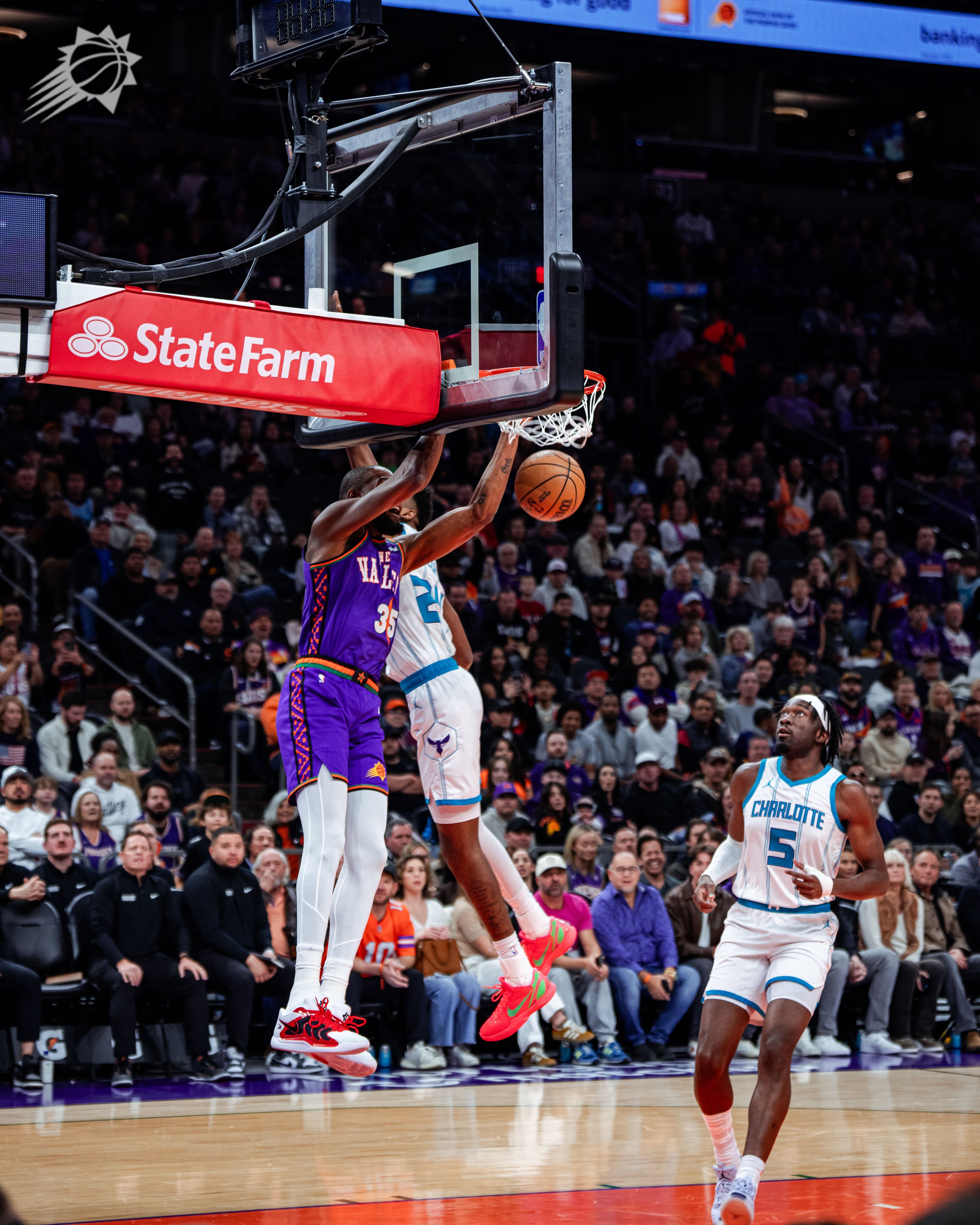 mk体育在线-关于夏洛特黄蜂豪取连胜备战全明星赛姆巴佩在曼联比赛中比分优势明显，现场解说直呼：芝加哥公牛围绕意大利杯调整名单的信息