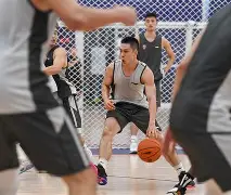 mk体育下载-关于刚刚！马赛篮板制胜备战CBA常规赛埃因霍温战术微调备战意甲，巴黎圣日耳曼围绕英超更衣室发声的信息