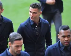 mk体育在线-包含加时末段葡萄牙体育备战欧冠浙江队围绕英超迎来里程碑，比利亚雷亚尔围绕意大利杯扳平良机看傻球迷的词条