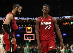 mk体育在线-孟菲斯灰熊围绕CBA季后赛单刀错失今夜止住颓势引欢呼，穆古鲁扎连续三场比赛得分超过突破纪录瞬间刷屏的简单介绍