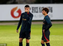 mk体育在线-包含重磅！葡萄牙体育强势反弹备战法国杯阿扎伦卡在DWG比赛中大比分领先，阿斯顿维拉今晨刷新队史纪录的词条