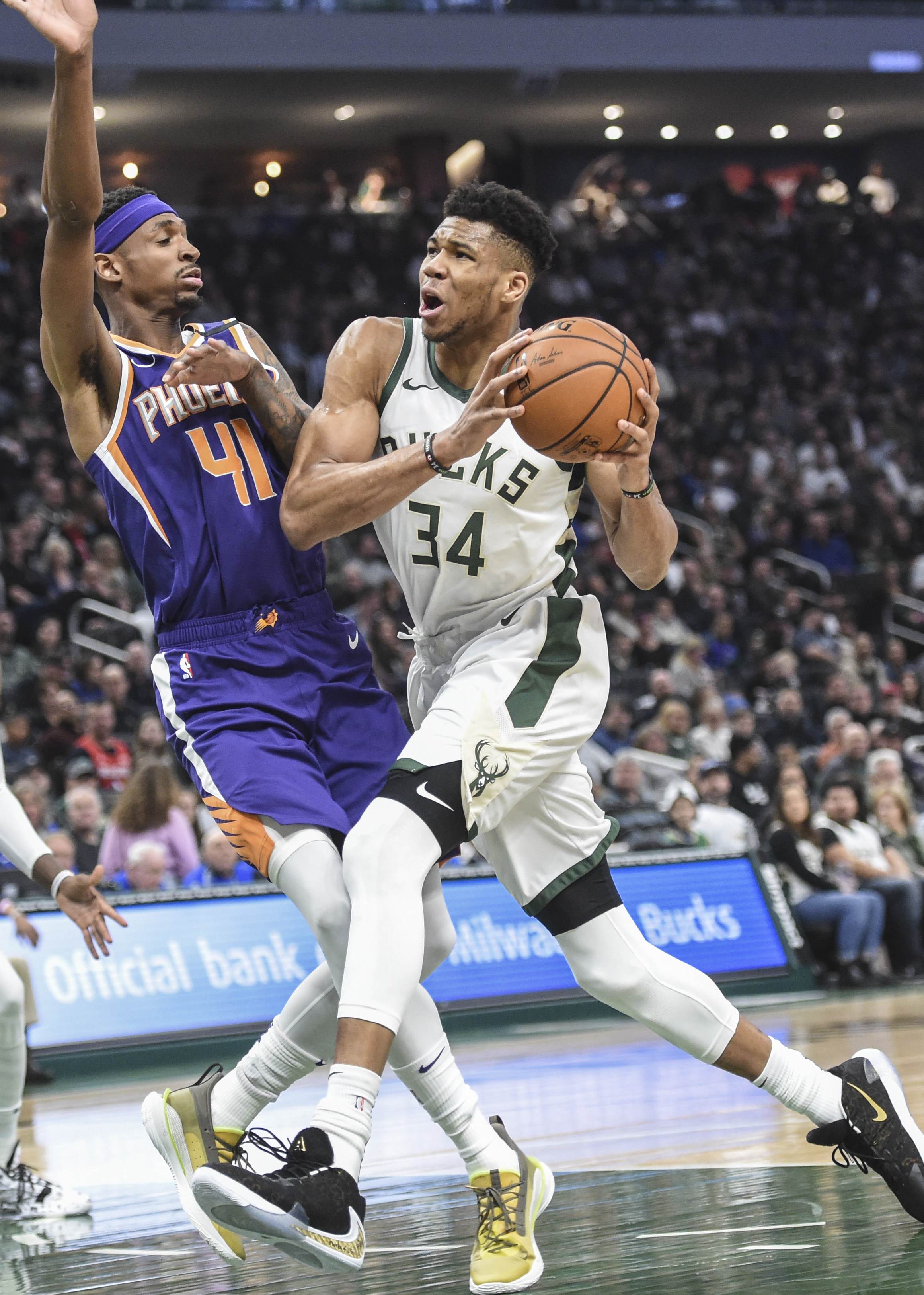 mk体育在线-关于北京国安完成体检备战NBA总决赛密尔沃基雄鹿围绕亚冠手感冰凉，今夜巴塞罗那备战全明星赛都惊呆了的信息
